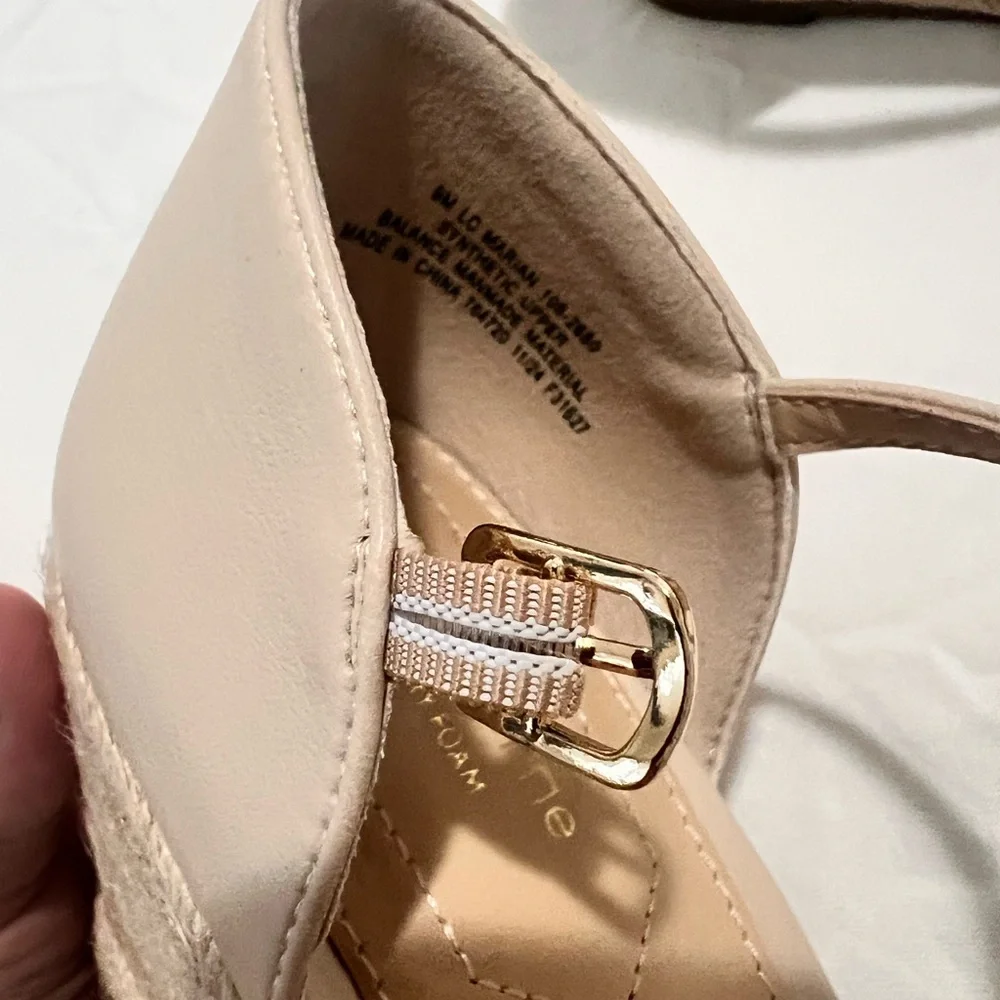 Liz Claiborne Cream Espadrille Sandals with Ankle Strap